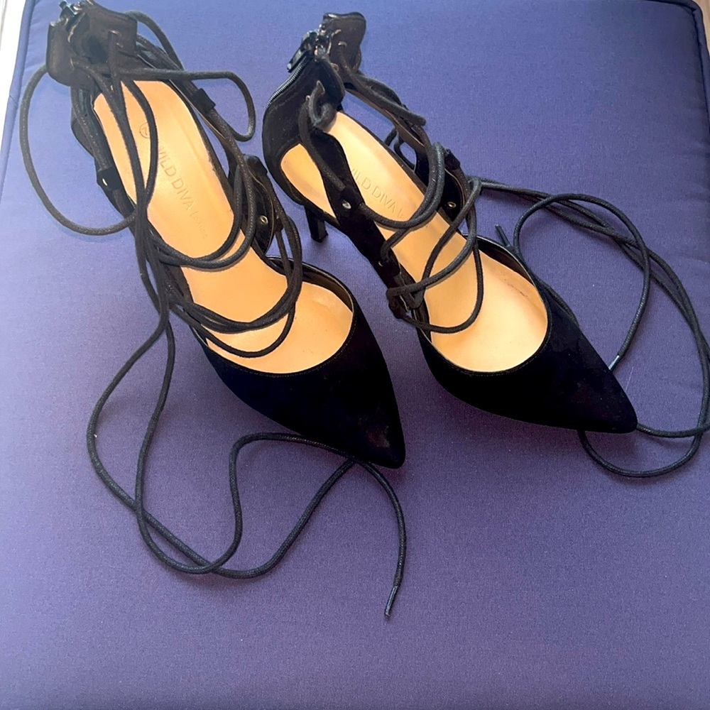 7 1/2 Black heels 5 inch heels ties up the leg